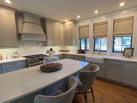 Cozy kitchen with neutral tones